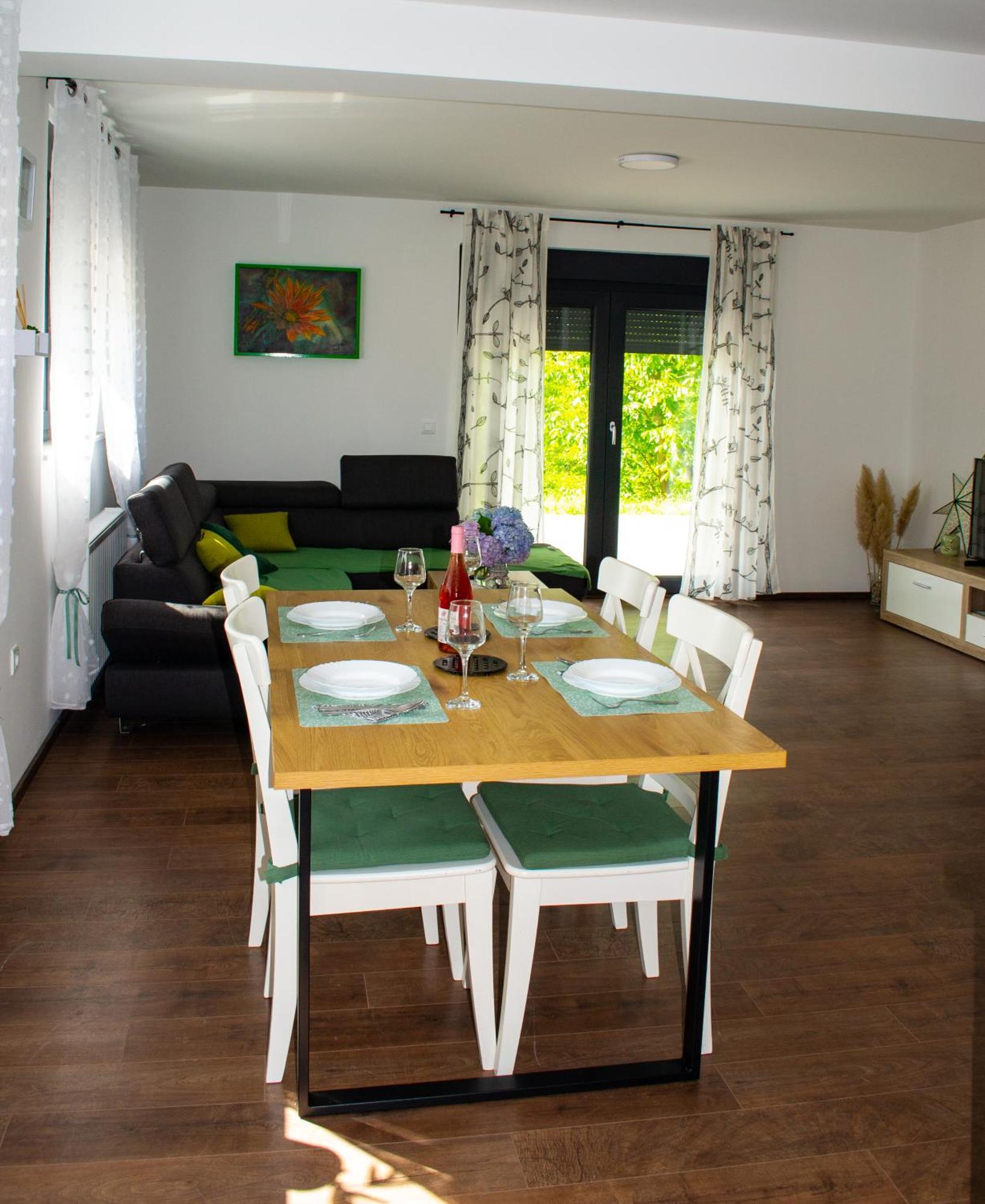 Kraljeva Hiza - Apartmani I Sobe Kralj 圣马丁娜穆里 外观 照片